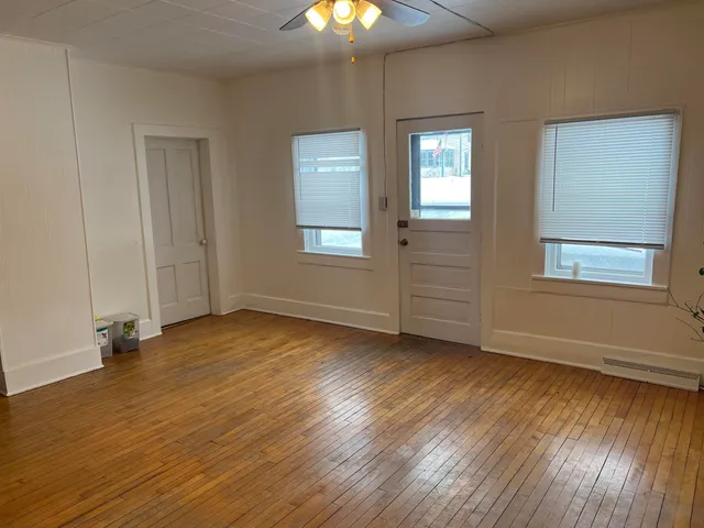 $129,900 | 350 Water Street, Iola, WI 54945