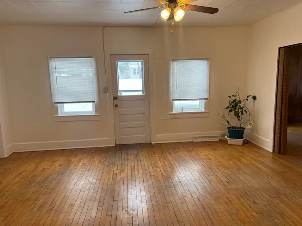 $129,900 | 350 Water Street, Iola, WI 54945