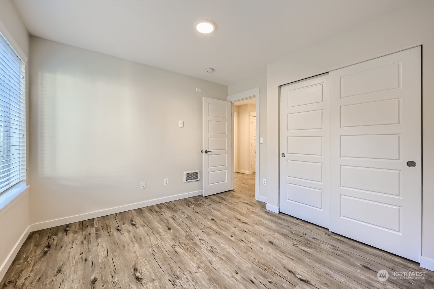 23224 Edmonds Way, Unit 108 Edmonds, WA 98026 - Photo 19 of 23 Gallery Image 19
