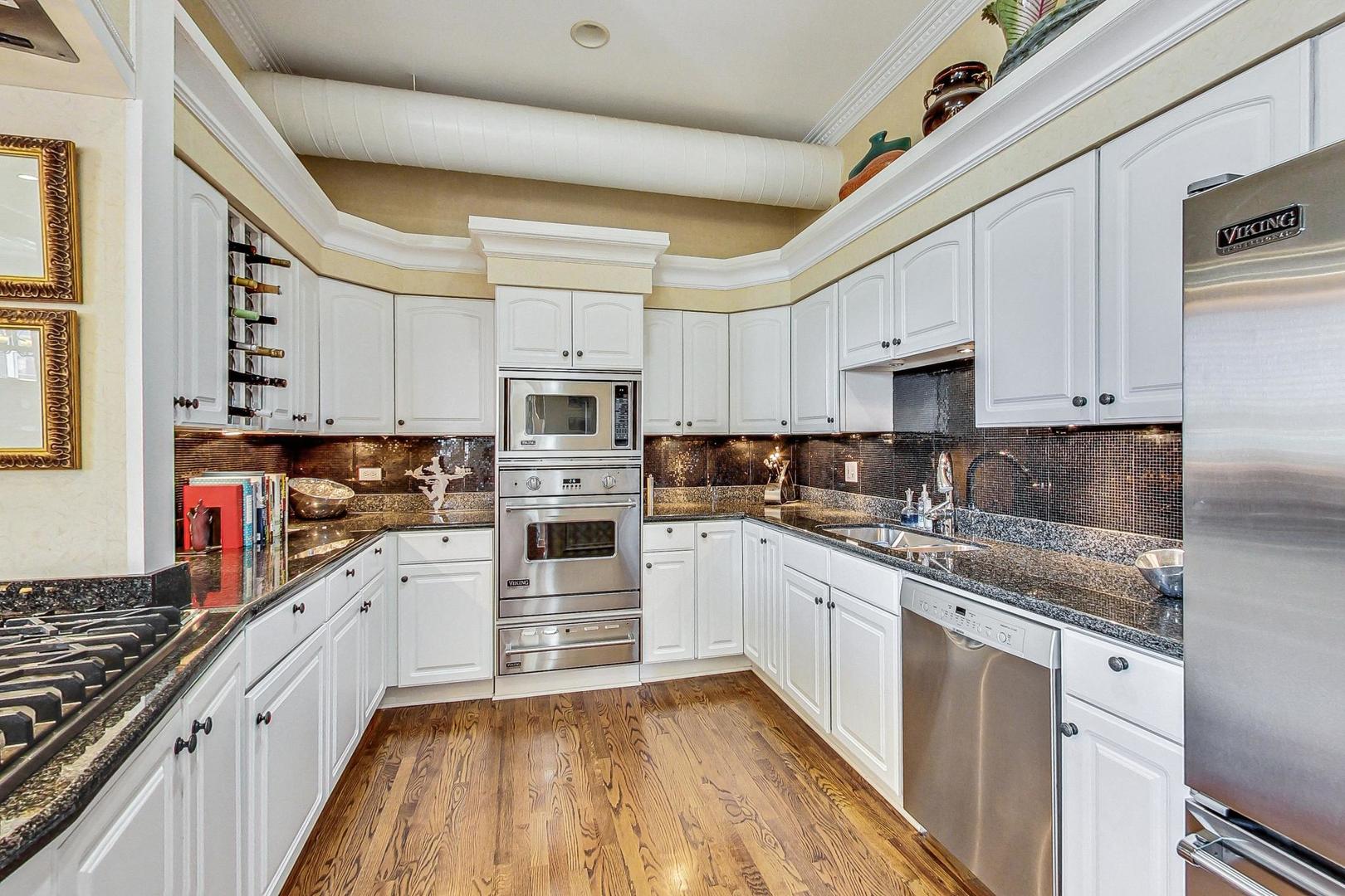 1016 West Madison Street, Unit 4S Chicago, IL 60607 - Photo 21 of 39
