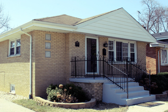 5705 West Maple Avenue Berkeley, IL 60163 - Photo 2 of 8