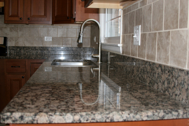 5705 West Maple Avenue Berkeley, IL 60163 - Photo 4 of 8