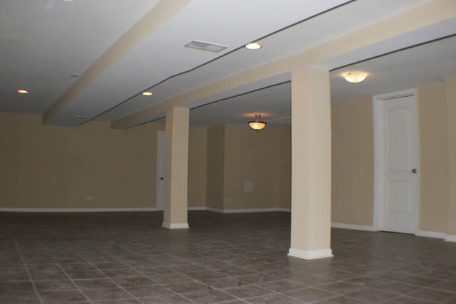 5705 West Maple Avenue Berkeley, IL 60163 - Photo 7 of 8