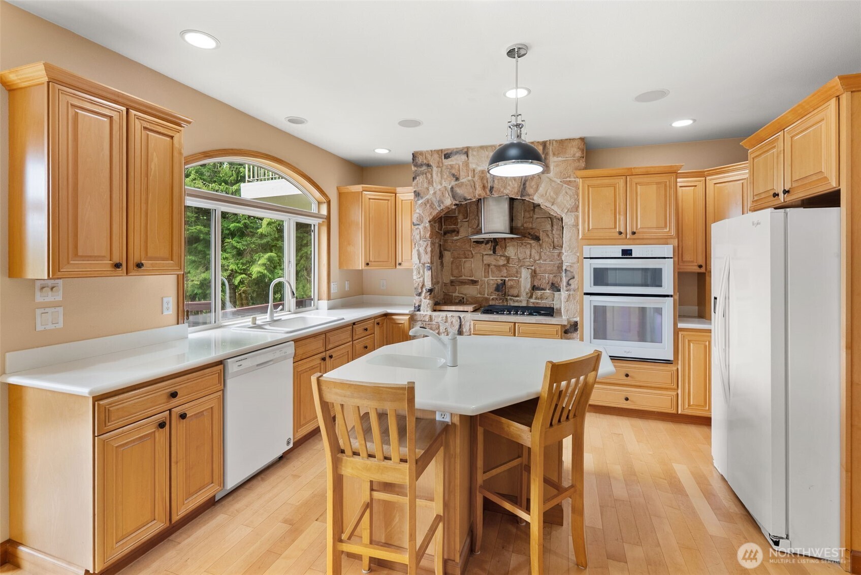 1410 Summit Lake Shore Road Northwest Olympia, WA 98502 - Photo 13 of 40