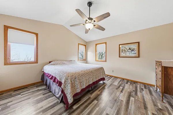 $439,900 | 616 Ridge Road, Henderson, MN 56044