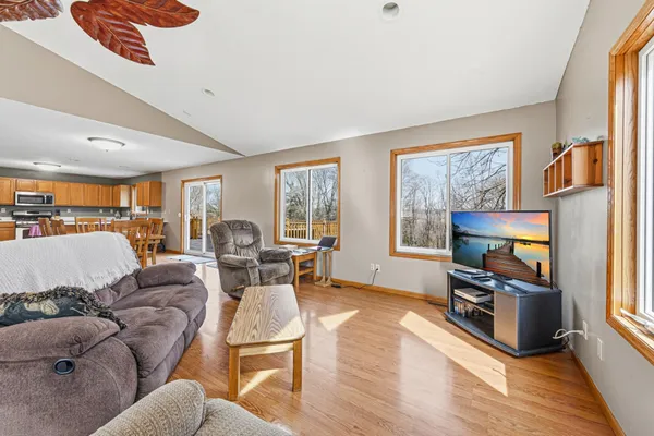 $439,900 | 616 Ridge Road, Henderson, MN 56044