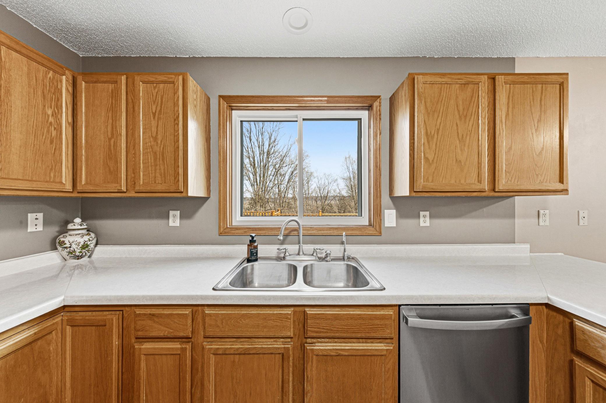 616 Ridge Road Henderson, MN 56044 - Photo 9 of 19