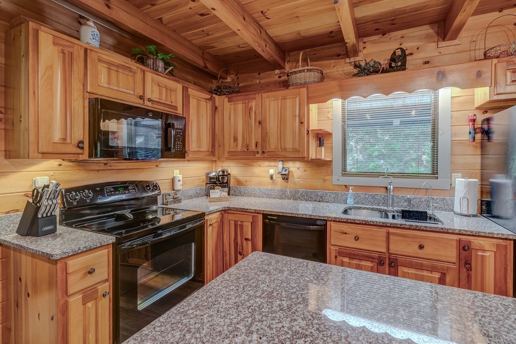 56 Hemlock Blue Ridge, GA 30513 - Photo 16 of 65