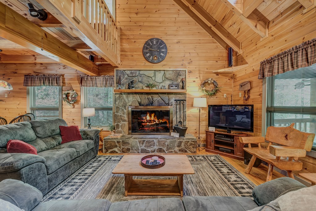 56 Hemlock Blue Ridge, GA 30513 - Photo 10 of 65