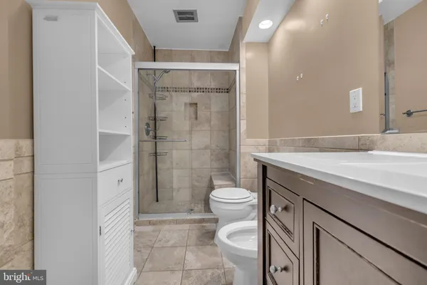 $4,200 | 4702 Declaration Court, Annandale, VA 22003