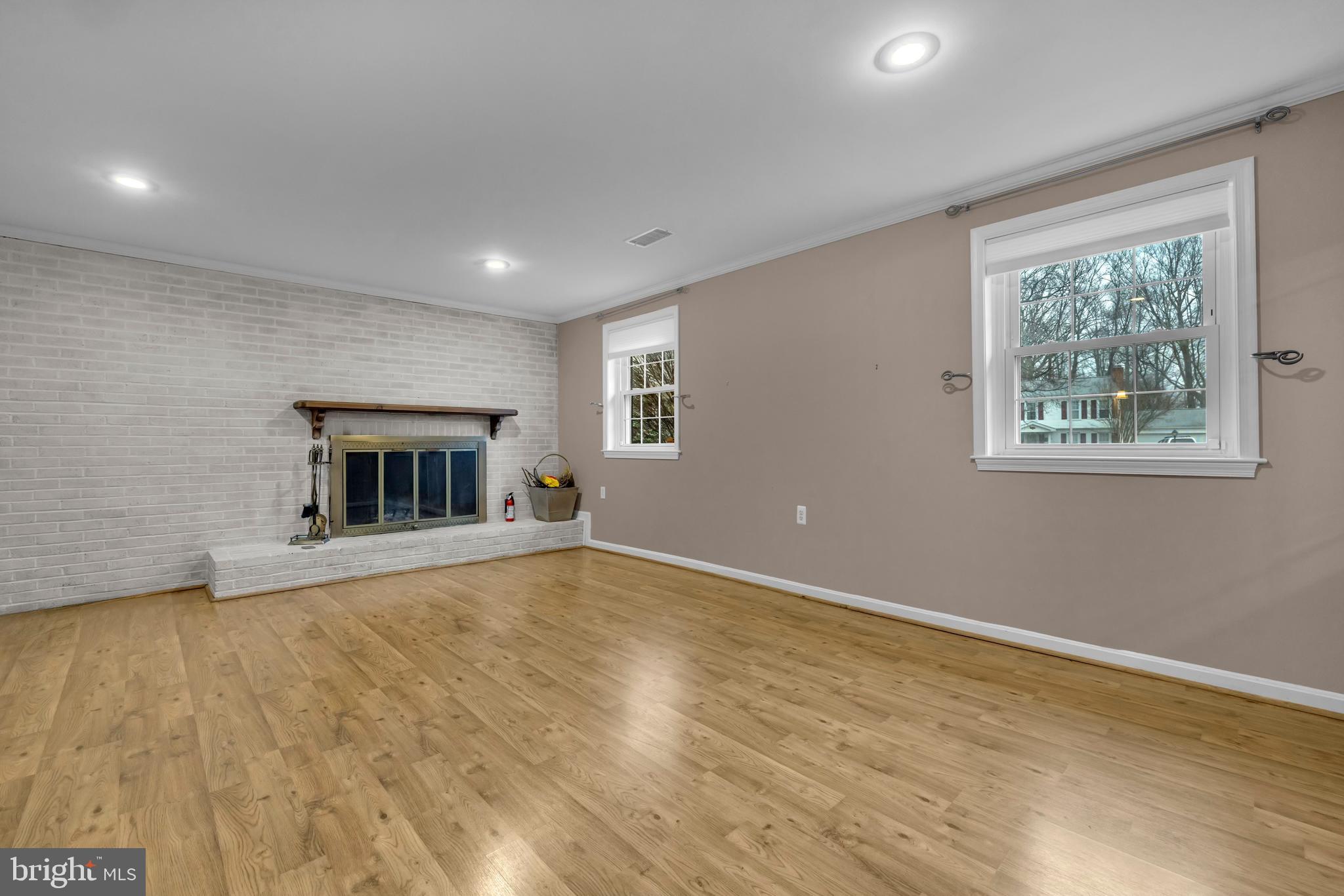 4702 Declaration Court Annandale, VA 22003 - Photo 3 of 51