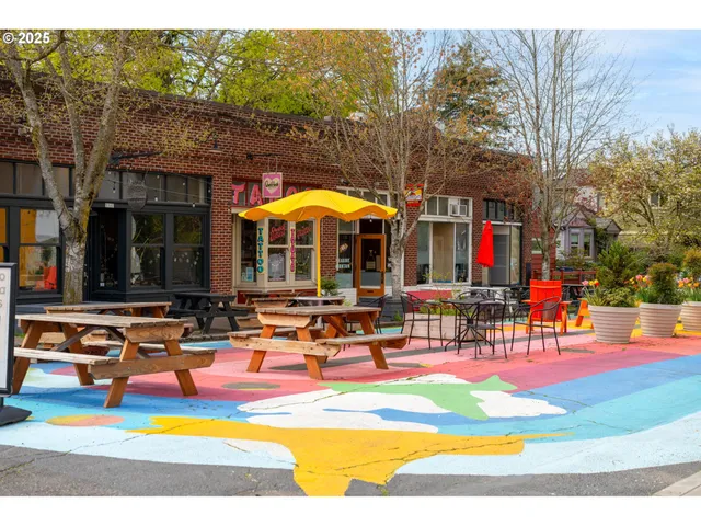 $224,000 | 2438 Northeast Killingsworth Street, Unit 4, Portland, OR 97211