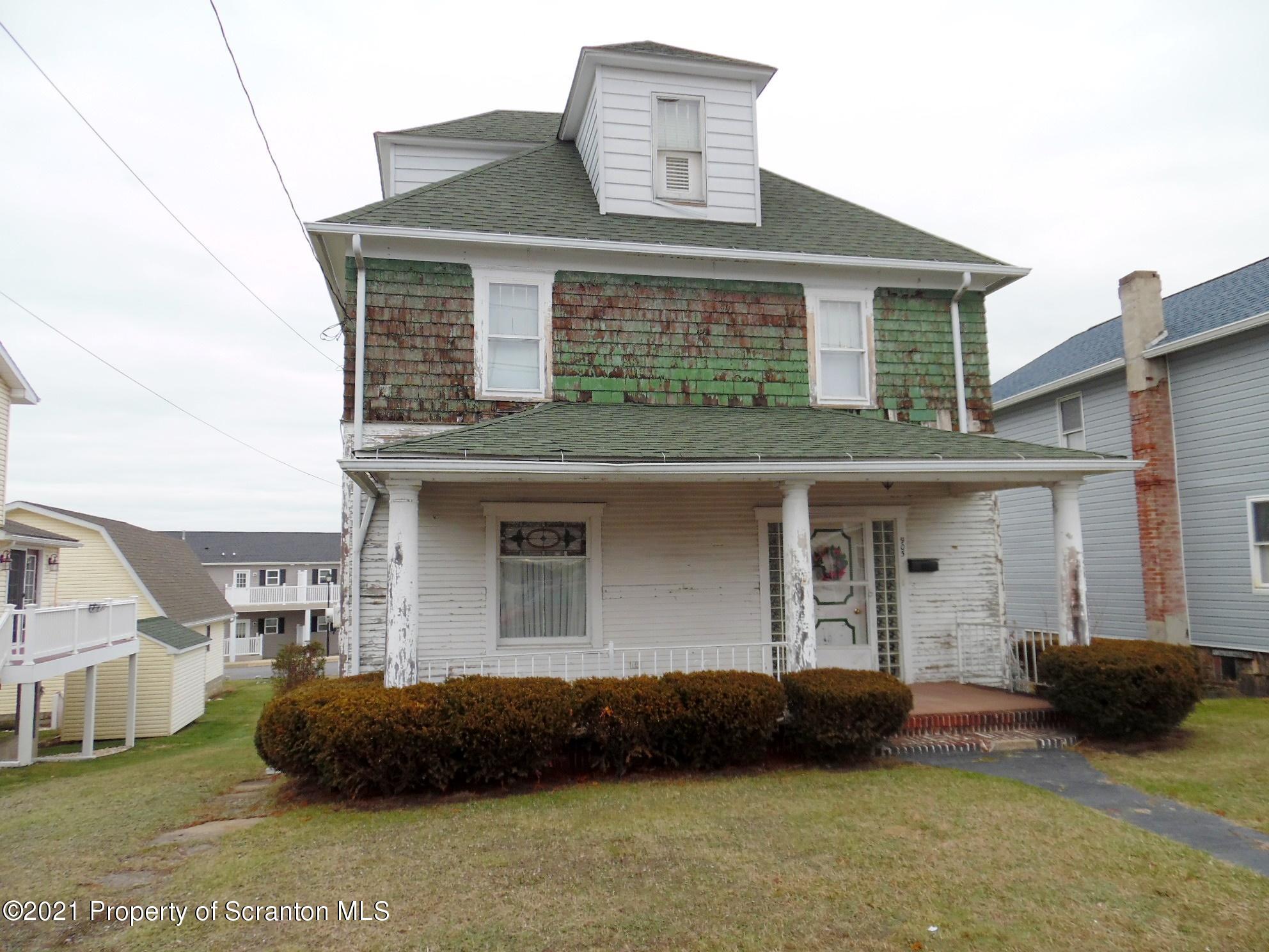 905 Spring Street Moosic, PA 18507 - Photo 1 of 18 Gallery Image 1