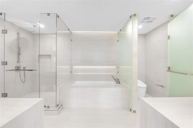 $3,295,000 | 900 North Ocean Boulevard, Unit 504, Pompano Beach, FL 33062