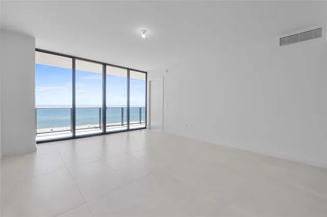 $3,295,000 | 900 North Ocean Boulevard, Unit 504, Pompano Beach, FL 33062