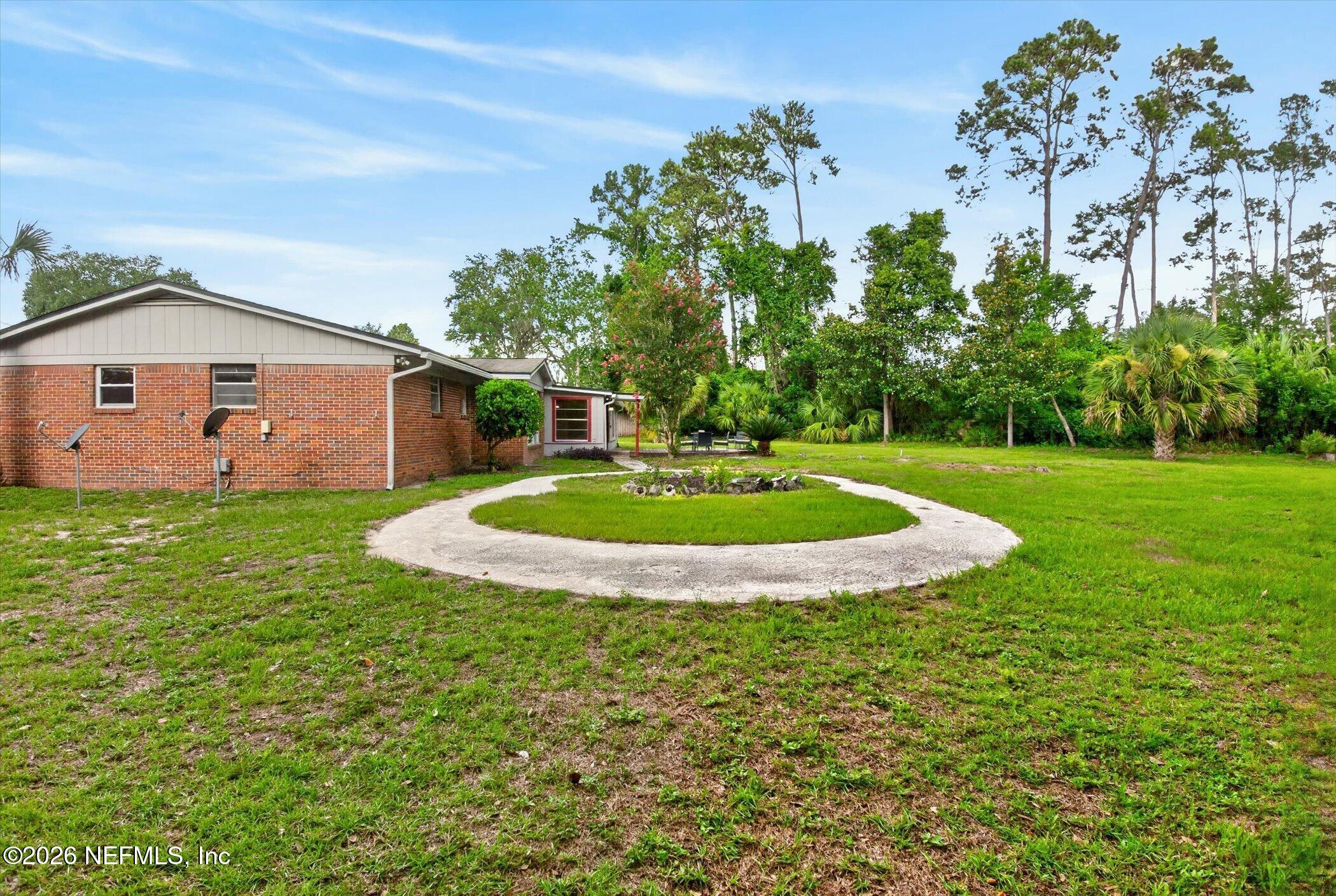 2705 Navajo Road Orange Park, FL 32073 - Photo 55 of 58 55-2705-Navajo-Rd-WindowStill-Photograph