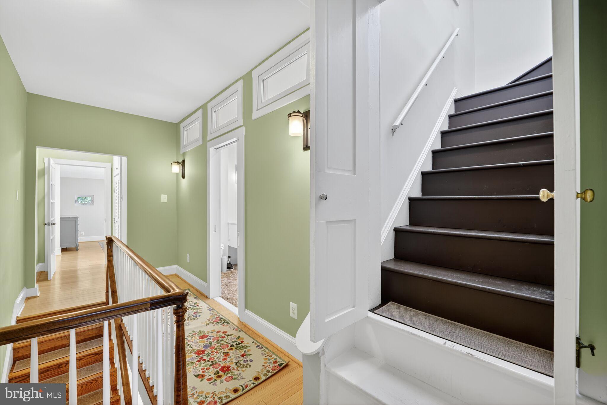 168 Green Street Annapolis, MD 21401 - Photo 27 of 40 a view of entryway