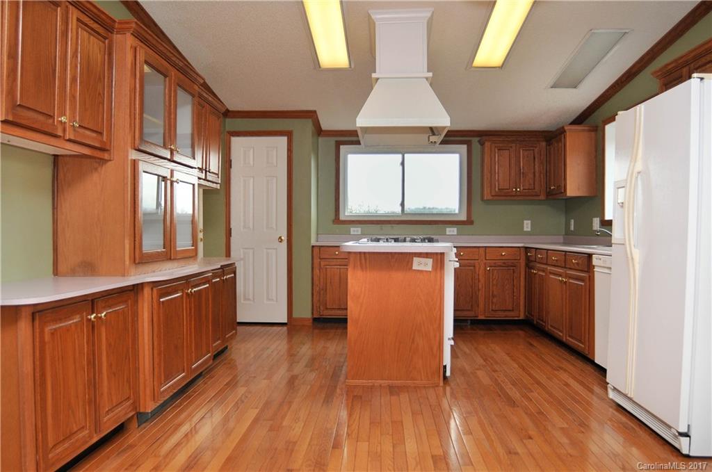 408 Betty's Ln Mill Spring Mill Spring, NC 28756 - Photo 7 of 24