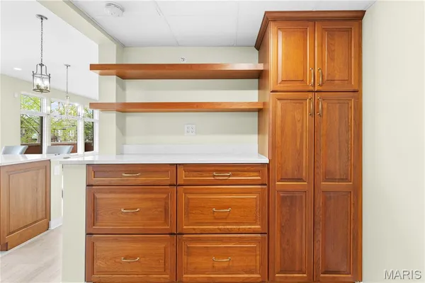 $500,000 | 6615 Alamo Avenue, Unit 1C, Clayton, MO 63105