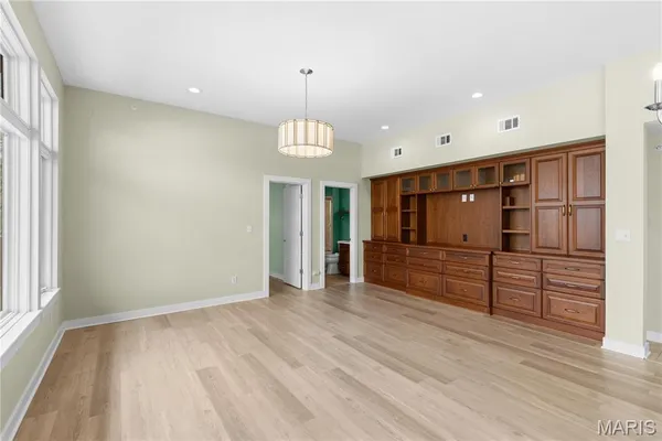 $500,000 | 6615 Alamo Avenue, Unit 1C, Clayton, MO 63105