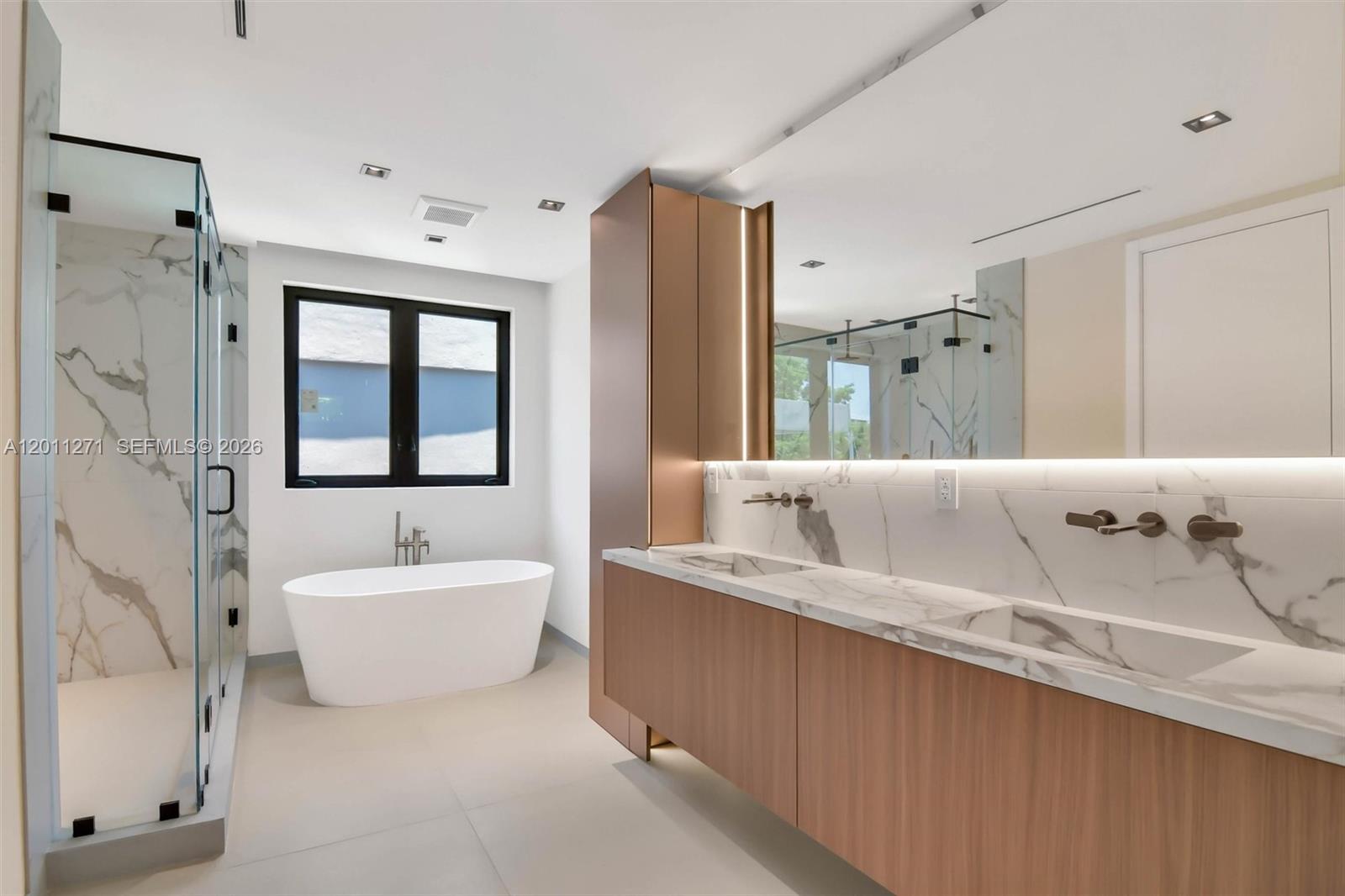 125 Southwest 29th Road Miami, FL 33129 - Photo 42 of 69