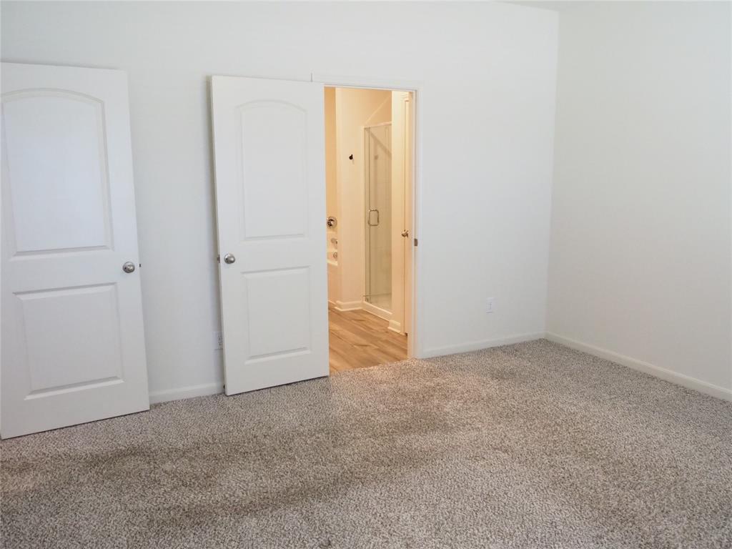 13832 Musselshell Drive Ponder, TX 76259 - Photo 15 of 34