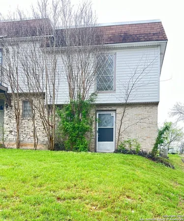$1,025 | 1022 Fabulous Drive, Unit A, San Antonio, TX 78213
