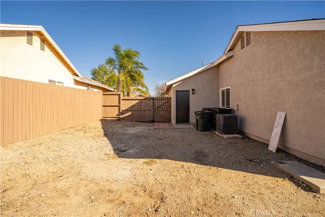 $3,300 | 7650 Tokay Avenue, Fontana, CA 92336