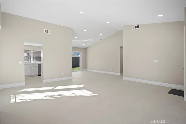 $3,300 | 7650 Tokay Avenue, Fontana, CA 92336