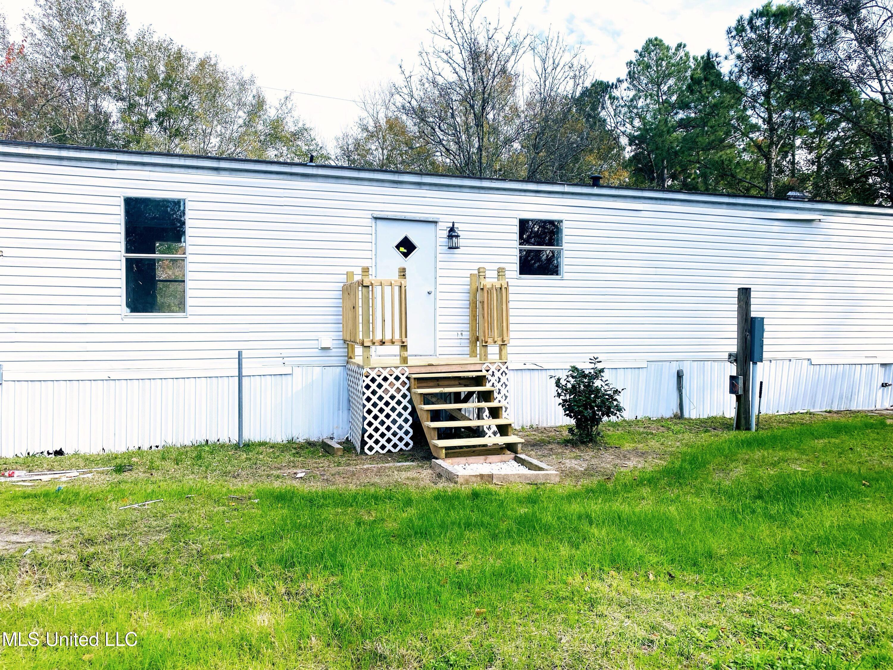 14401 Mays Road Gulfport, MS 39503 - Photo 4 of 12 2024-01-03 10-17 page 3