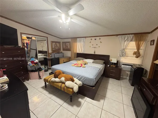 $300,000 | 1110 Southwest 131st Place, Miami, FL 33184