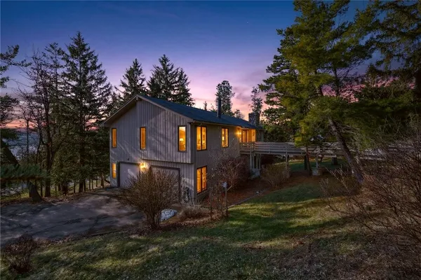 $599,900 | 12 Spy Glass Hill, South Bristol, NY 14424