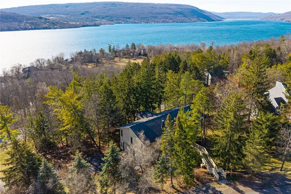 $599,900 | 12 Spy Glass Hill, South Bristol, NY 14424