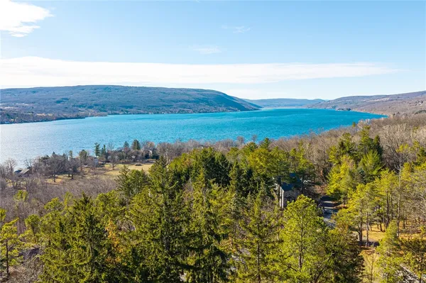 $599,900 | 12 Spy Glass Hill, South Bristol, NY 14424
