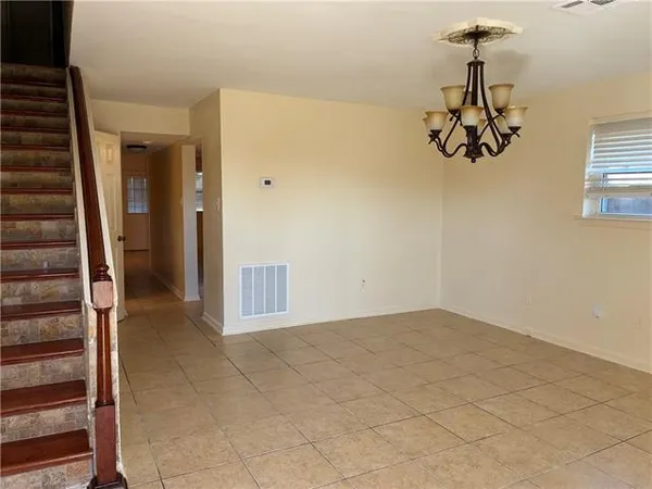 $1,750 | 3510 Hudson Street, Metairie, LA 70006