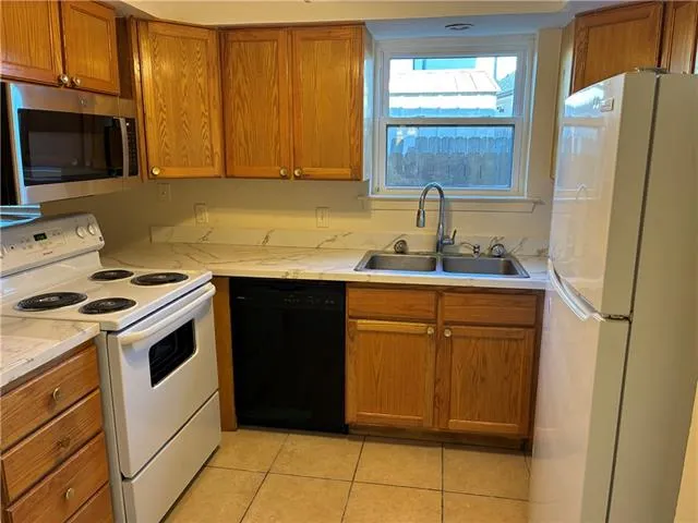 $1,900 | 3510 Hudson Street, Metairie, LA 70006