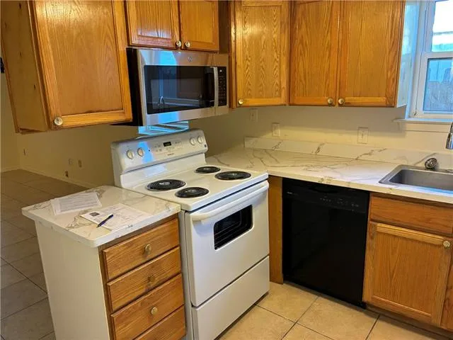 $1,900 | 3510 Hudson Street, Metairie, LA 70006