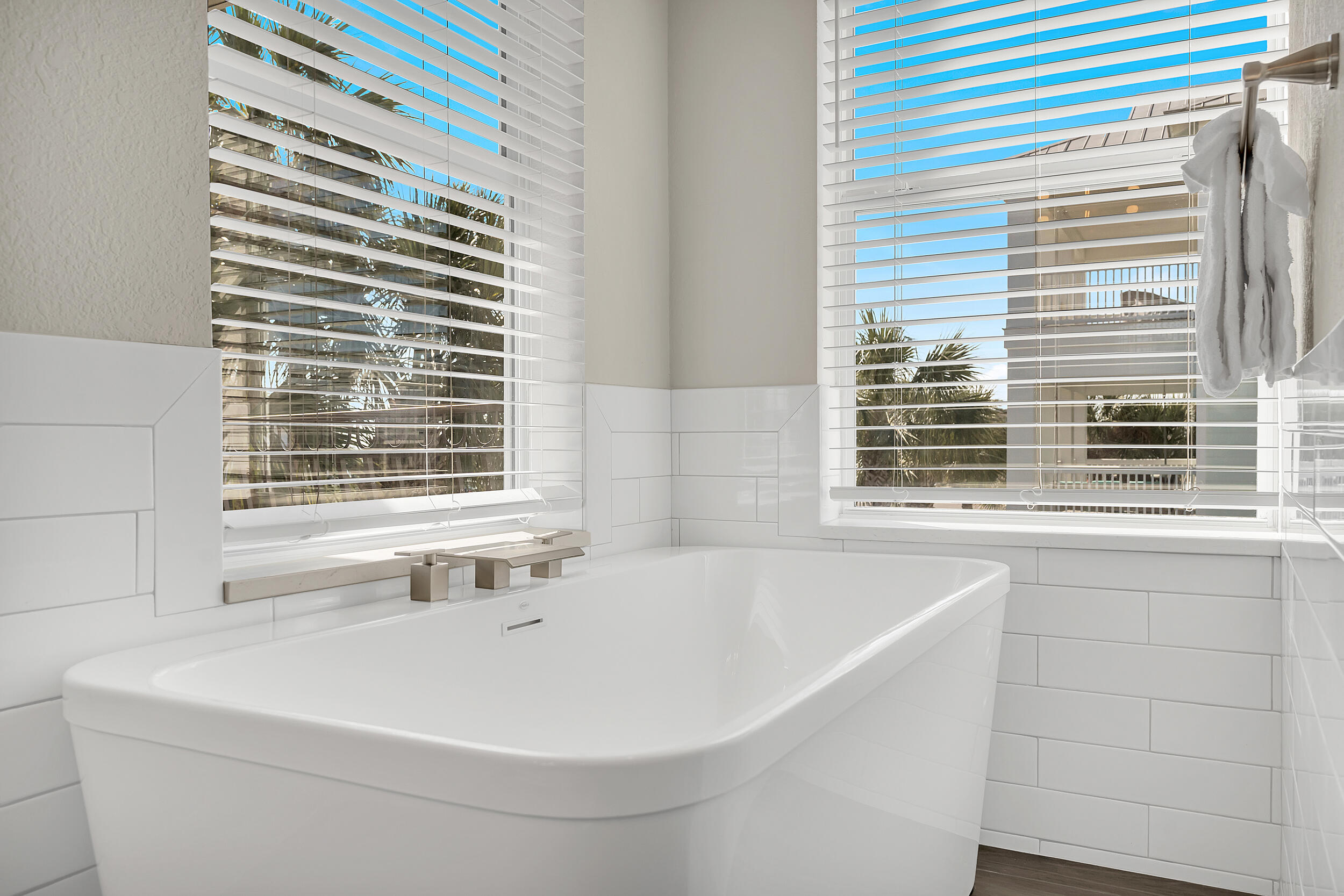 4482 Ocean View Drive Destin, FL 32541 - Photo 36 of 66 a white bath tub sitting next to a window