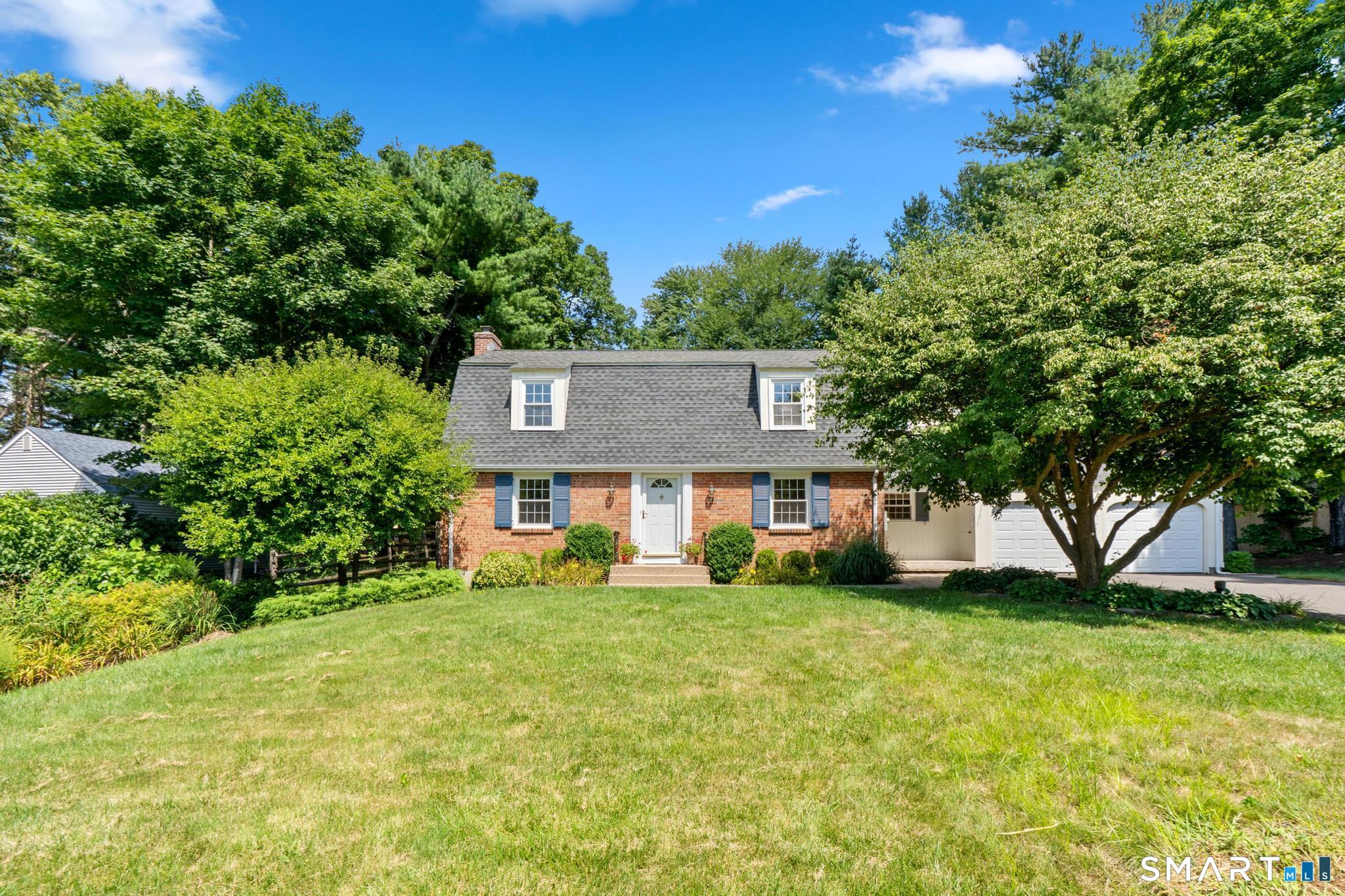 14 Richard Road Simsbury, CT 06070 - Photo 3 of 40 Gallery Image 3