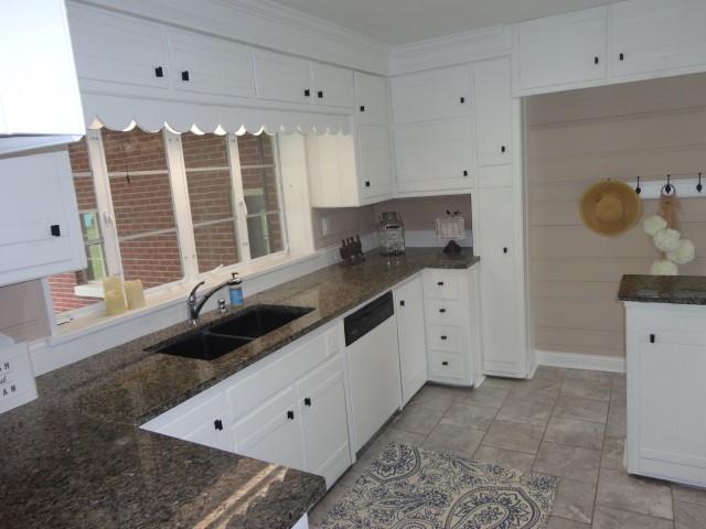 423 East Hartman Road Anderson, IN 46012 - Photo 3 of 45 Gallery Image 3