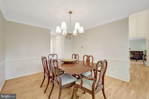 $1,325,000 | 502 Woodland Court Northwest, Vienna, VA 22180