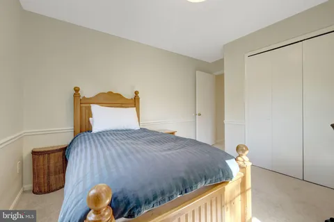 $1,325,000 | 502 Woodland Court Northwest, Vienna, VA 22180