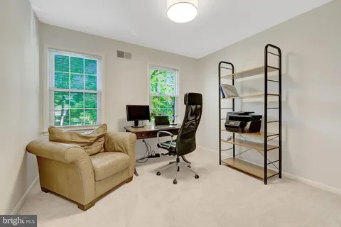 $1,325,000 | 502 Woodland Court Northwest, Vienna, VA 22180