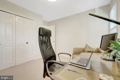$1,325,000 | 502 Woodland Court Northwest, Vienna, VA 22180