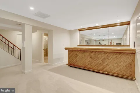 $1,325,000 | 502 Woodland Court Northwest, Vienna, VA 22180
