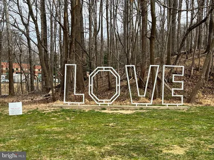 $1,325,000 | 502 Woodland Court Northwest, Vienna, VA 22180