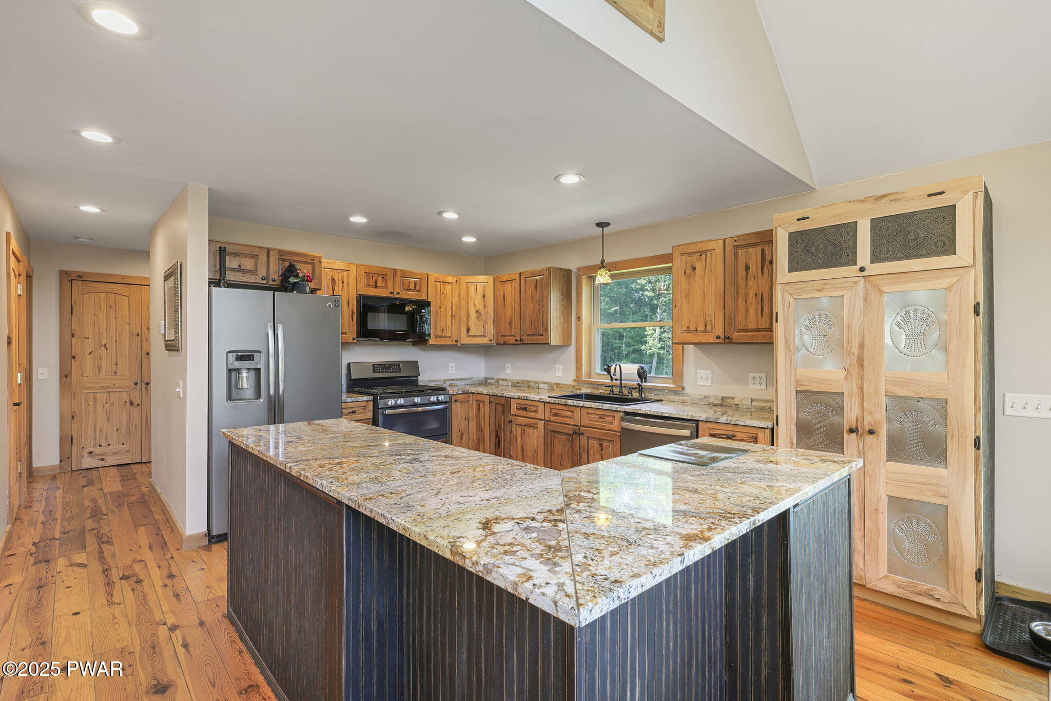 980 Long Ridge Road Hawley, PA 18428 - Photo 11 of 60