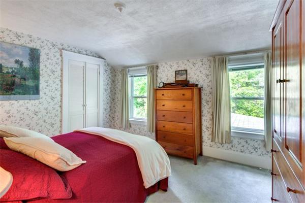 12 Stuart Street Watertown, MA 02472 - Photo 9 of 14 Gallery Image 9