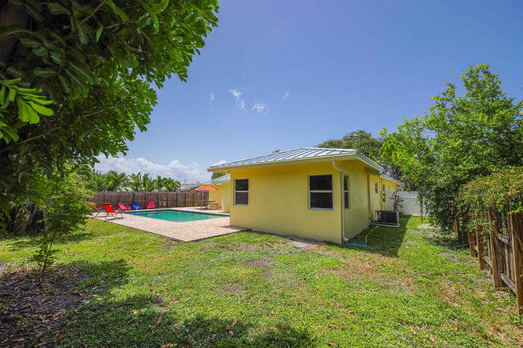 384 Northwest 23rd Street Boca Raton, FL 33431 - Photo 29 of 45 42398_31_image-191422_07.15.2026