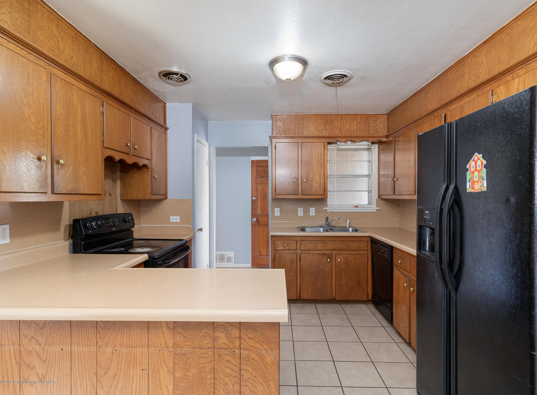 5125 Royce Drive Amarillo, TX 79110 - Photo 8 of 17 Kitchen